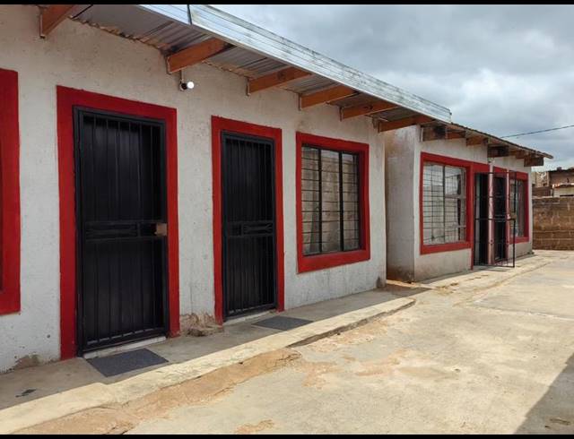 7 BEDROOM HOUSE FOR SALE IN SOSHANGUVE T